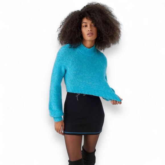 Urban Outfitters Women's NWT UO Avril Cropped Mock Neck Sweater Size M Teal Blue - Picture 1 of 11